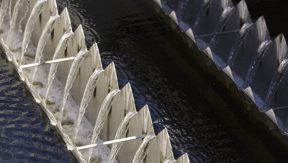 Tractament avançat per a la regeneració de les aigües residuals.