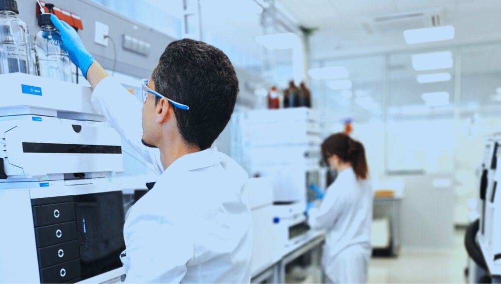 Monitorització d'aigües residuals als laboratoris de Veolia.