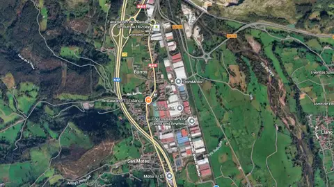 Polígono de Barros en Los Corrales de Buelna Polígono de Barros en Los Corrales de Buelna