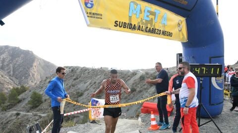 Más de 200 atletas participarán este domingo en el XVIII Cros de Montaña 'Subida al Cabezo Negro de Albatera' Más de 200 atletas participarán este domingo en el XVIII Cros de Montaña 'Subida al Cabezo Negro de Albatera'