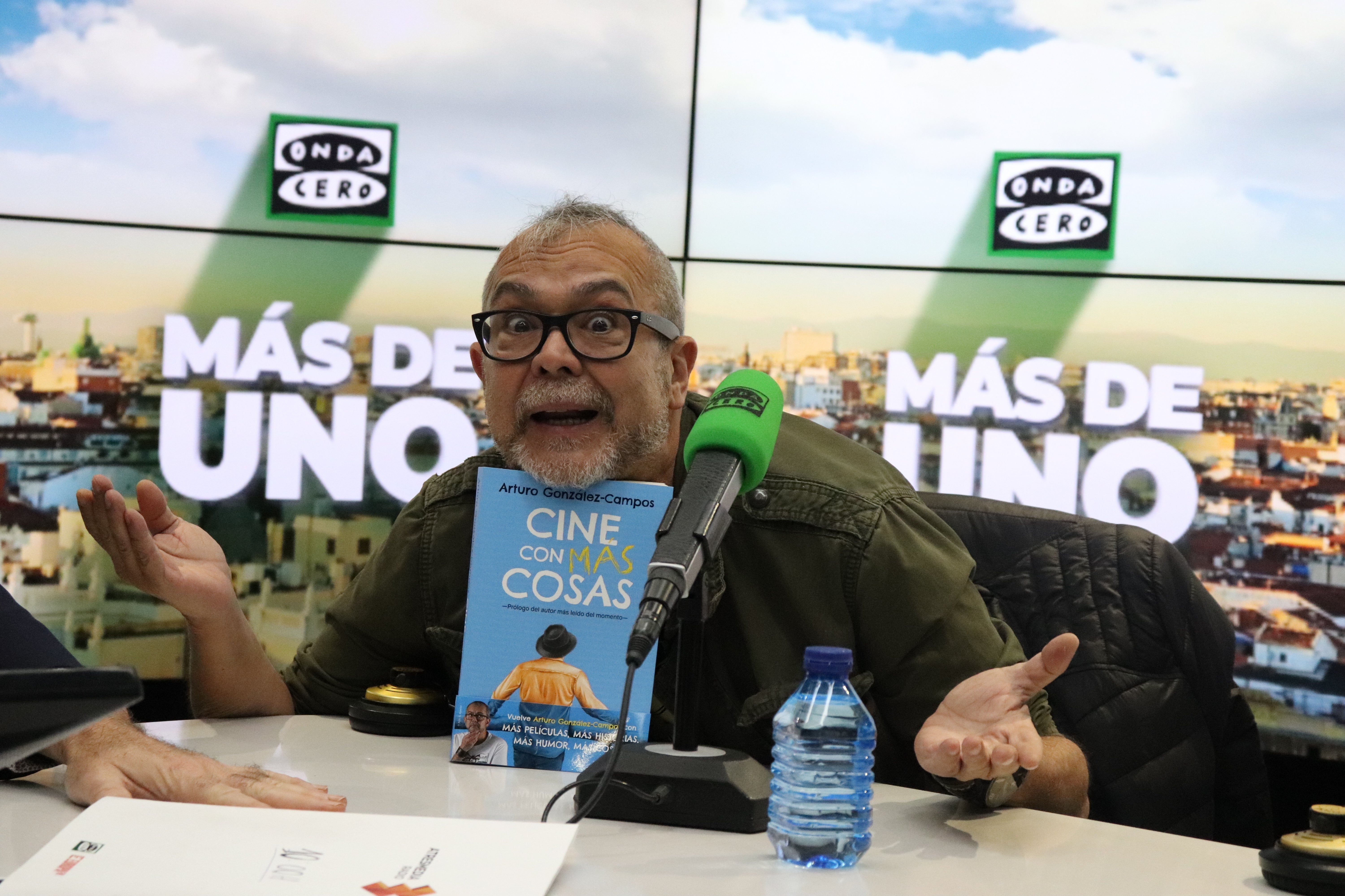 Arturo González-Campos presenta 'Cine con más cosas': "El problema es que nos interesa la opinión de la gente sobre las películas" Arturo González-Campos presenta 'Cine con más cosas': "El problema es que nos interesa la opinión de la gente sobre las películas"