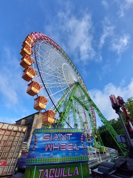 El Concello de Santiago presenta el Plan Director de la Alameda que propone reubicar las atracciones de las fiestas en el Paseo da Ferradura El Concello de Santiago presenta el Plan Director de la Alameda que propone reubicar las atracciones de las fiestas en el Paseo da Ferradura