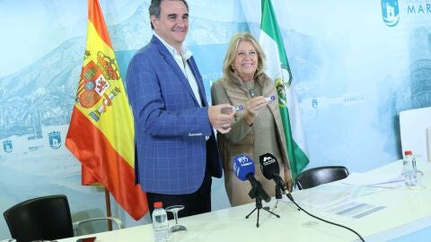 F&eacute;lix Romero y &Aacute;ngeles Mu&ntilde;oz