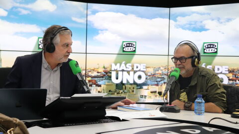 Arturo Gonz&aacute;lez-Campos con Carlos Alsina