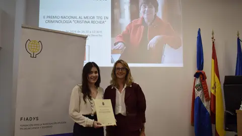 Una investigación sobre el fenómeno filicida elaborado en Albacete recibe un Premio Nacional Una investigación sobre el fenómeno filicida elaborado en Albacete recibe un Premio Nacional