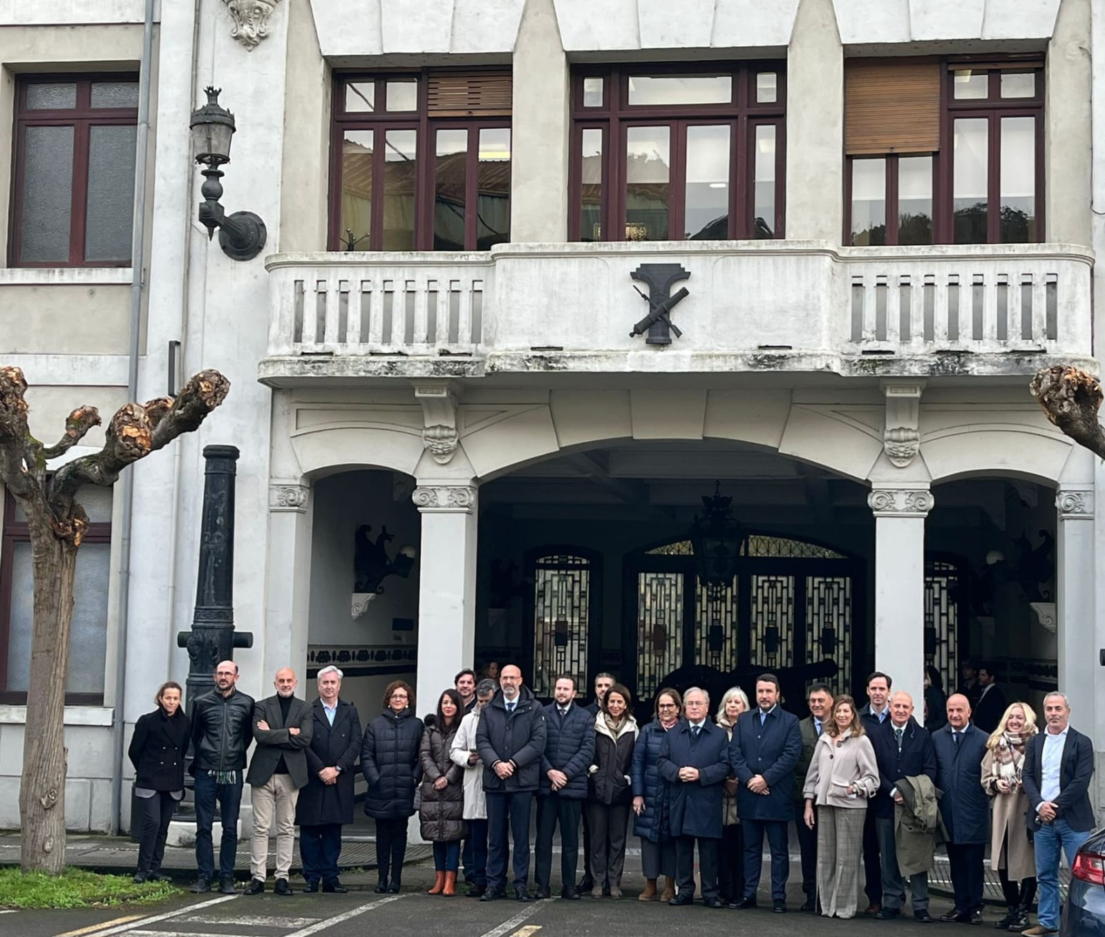 Córdoba y Oviedo se hermanan en la fábrica de Santa Bárbara para potenciar la industria de defensa española Córdoba y Oviedo se hermanan en la fábrica de Santa Bárbara para potenciar la industria de defensa española
