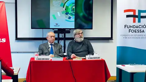 Gómez-Bahíllo y Fuentes en la presentación del informe Gómez-Bahíllo y Fuentes en la presentación del informe