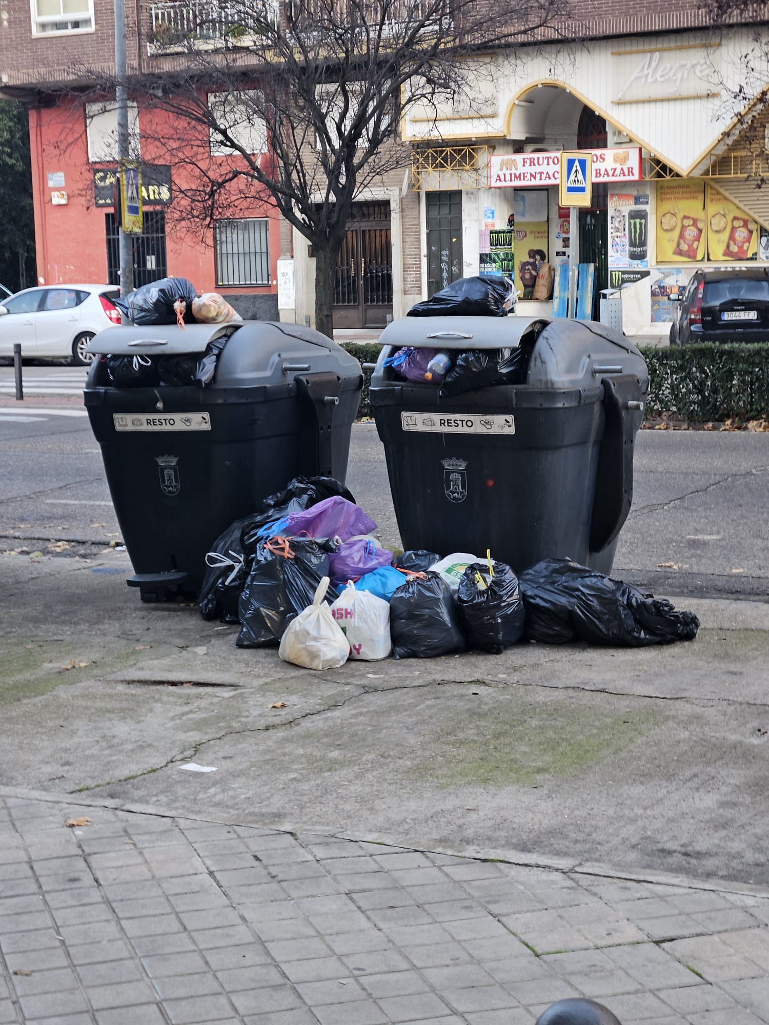 Sindicatos denuncian el abandono del servicio municipal de basuras en Talavera Sindicatos denuncian el abandono del servicio municipal de basuras en Talavera