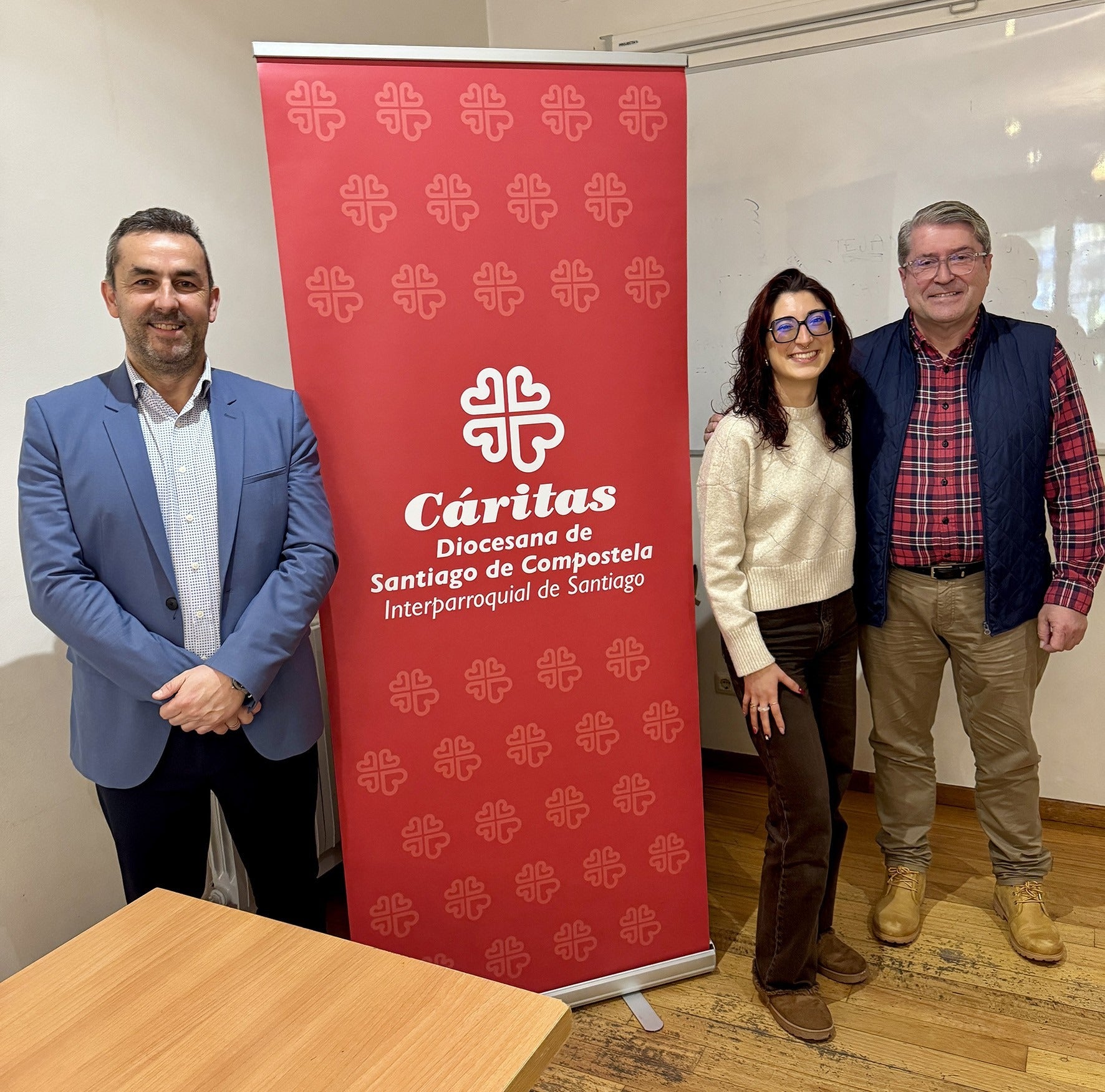 Cáritas de Santiago prevé que más familias soliciten el banco de juguetes: Recibirá peticiones hasta el 12 de diciembre Cáritas de Santiago prevé que más familias soliciten el banco de juguetes: Recibirá peticiones hasta el 12 de diciembre