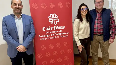 Cáritas de Santiago prevé que más familias soliciten el banco de juguetes: Recibirá peticiones hasta el 12 de diciembre Cáritas de Santiago prevé que más familias soliciten el banco de juguetes: Recibirá peticiones hasta el 12 de diciembre