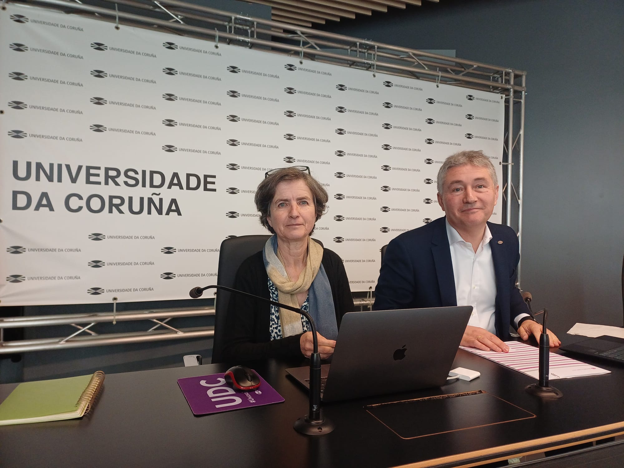 El Consello de Goberno de la UDC sigue aprobando de manera unánime la implantación del segundo ciclo de Medicina en A Coruña El Consello de Goberno de la UDC sigue aprobando de manera unánime la implantación del segundo ciclo de Medicina en A Coruña