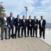 Delegación de la Autoridad Portuaria con un representantes de la naviera Arkas. Delegación de la Autoridad Portuaria con un representantes de la naviera Arkas.