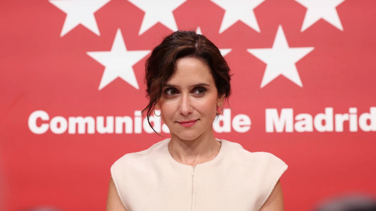 Ayuso presume de la identidad pluricultural madrileña: " "En Madrid no hay maquetas, ni charnegos, ni panchitos. Solo madrileños"