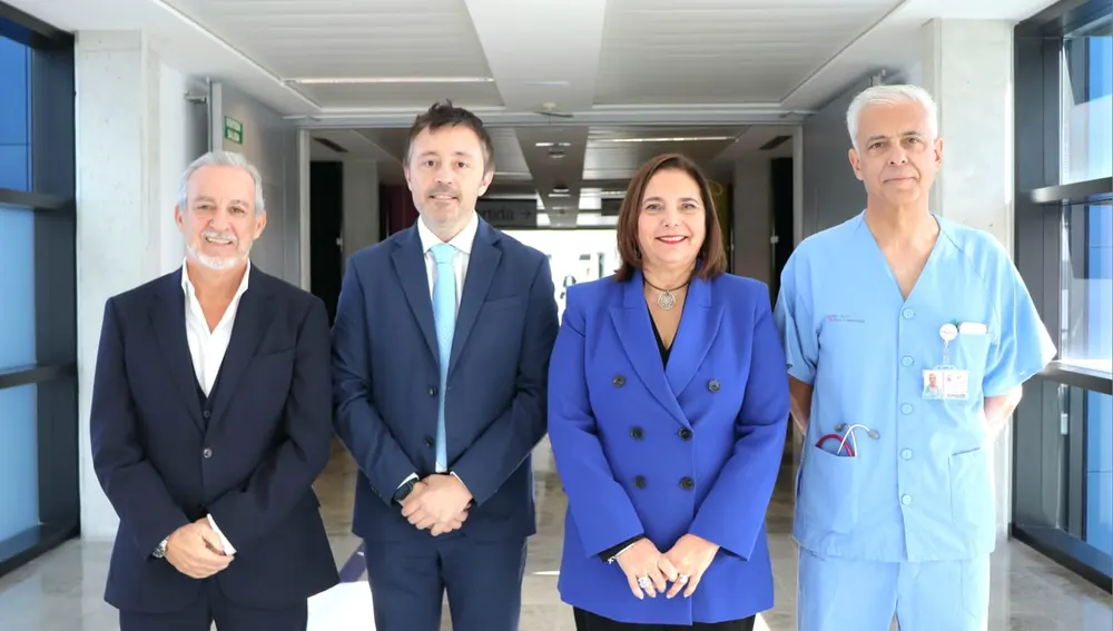 De izquierda a derecha, Enrique Garcerán, Javier Ureña, la consellera Manuela García, y el nuevo gerente, Eduardo Escudero. De izquierda a derecha, Enrique Garcerán, Javier Ureña, la consellera Manuela García, y el nuevo gerente, Eduardo Escudero.