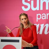 La ministra de Trabajo y vicepresidenta segunda del Gobierno, Yolanda Díaz durante una conferencia de Sumar 