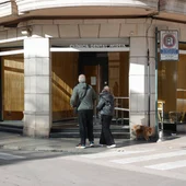 Fachada principal de la clínica dental de Alzira (València) Fachada principal de la clínica dental de Alzira (València)