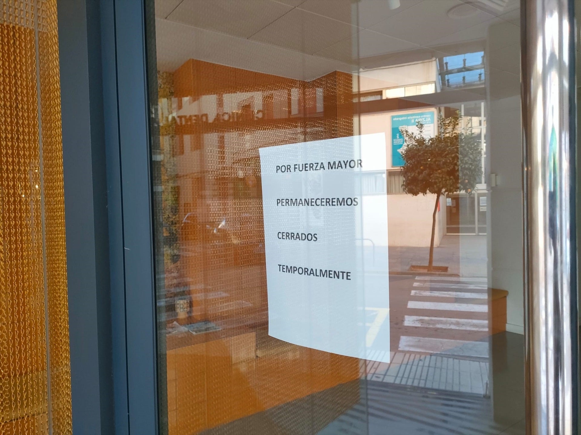 Continúa estable la niña de cuatro años ingresada tras recibir un tratamiento dental en Alzira Continúa estable la niña de cuatro años ingresada tras recibir un tratamiento dental en Alzira