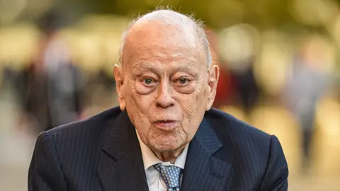 El expresidente de la Generalitat, Jordi Pujol, a su llegada a la izada de la senyera, a 10 de septiembre de 2025 El expresidente de la Generalitat, Jordi Pujol, a su llegada a la izada de la senyera, a 10 de septiembre de 2025