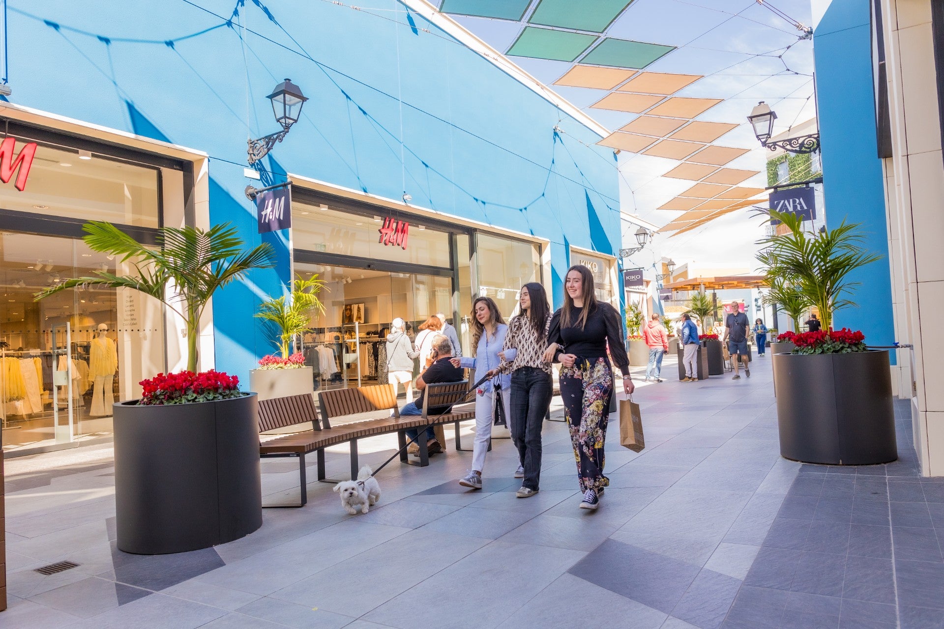 Zenia Boulevard celebra un Black Friday con premios y experiencias para toda la familia Zenia Boulevard celebra un Black Friday con premios y experiencias para toda la familia