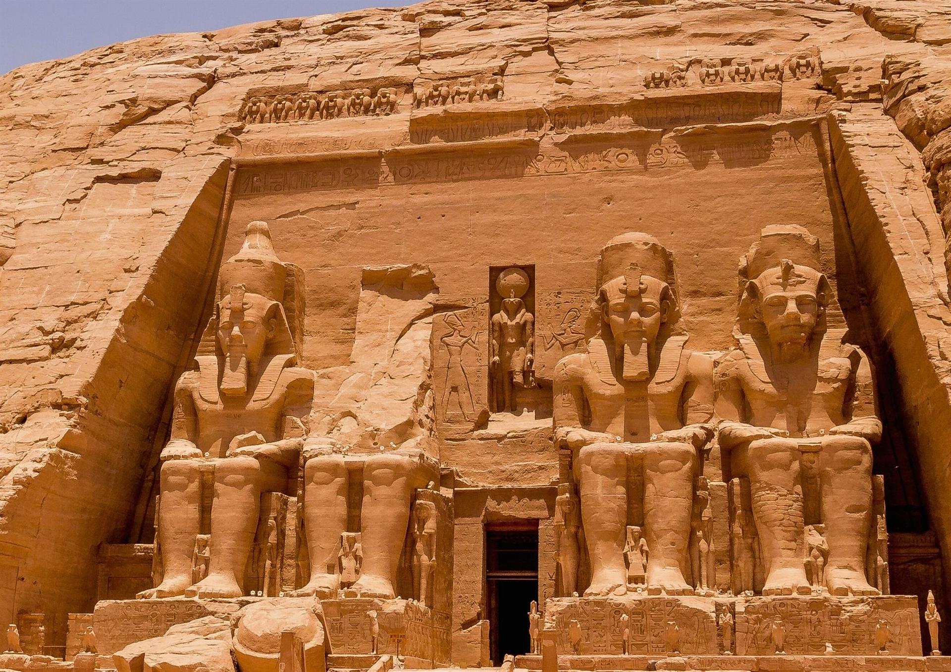 Badajoz tendrá vuelos hacia Egipto durante el otoño de 2026 operados por Cinco Estrellas Club Badajoz tendrá vuelos hacia Egipto durante el otoño de 2026 operados por Cinco Estrellas Club