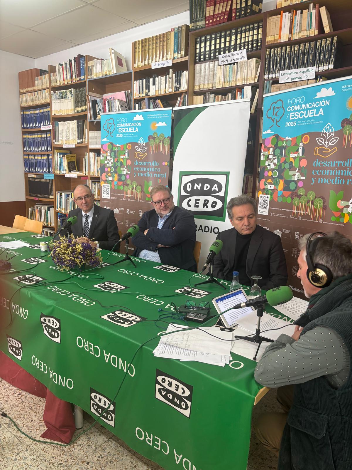 Más de Uno Luarca y Cangas del Narcea 27/11/2025 -Especial Clausura del XVII Foro Comunicación Escuela Más de Uno Luarca y Cangas del Narcea 27/11/2025 -Especial Clausura del XVII Foro Comunicación Escuela