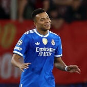 Mbappé: "La gente fuera habla mucho, nos tenemos que proteger"