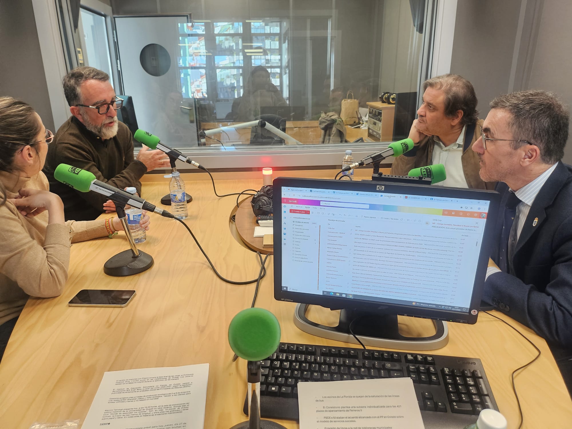 Tertulia con nuestros representantes en el Ayuntamiento Tertulia con nuestros representantes en el Ayuntamiento
