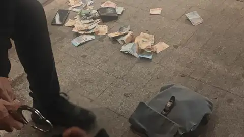 Lo que portaba el detenido Lo que portaba el detenido