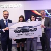 Éxito rotundo del primer OMODA & JAECOO Premiere Day: miles de personas celebran la llegada del OMODA 5 SHS-H y JAECOO 5 en toda España