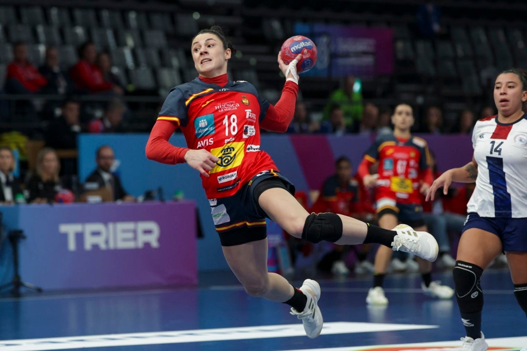 España arranca el Mundial con una cómoda victoria España arranca el Mundial con una cómoda victoria