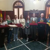 Foto de familia en el Ayuntamiento de Puerto Real Foto de familia en el Ayuntamiento de Puerto Real