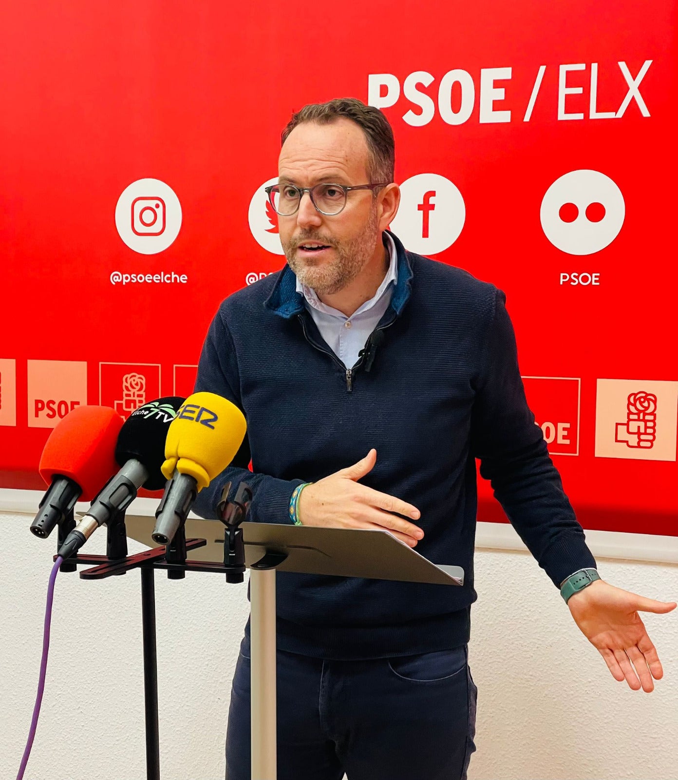 El PSOE de Elche denuncia que a un mes para acabar el año la Generalitat adeuda al Ayuntamiento hasta 34 millones de euros El PSOE de Elche denuncia que a un mes para acabar el año la Generalitat adeuda al Ayuntamiento hasta 34 millones de euros