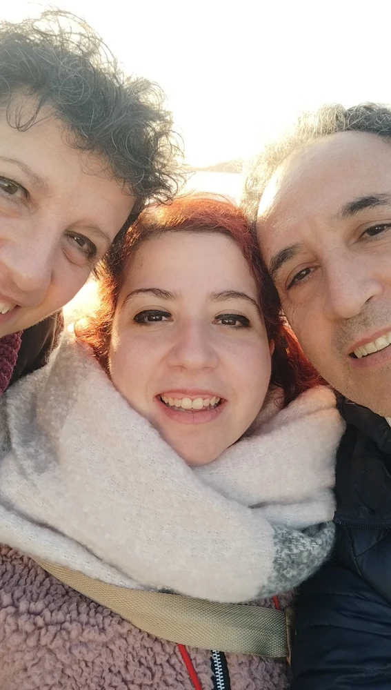 Ana y sus padres, Salva y Puri Ana y sus padres, Salva y Puri