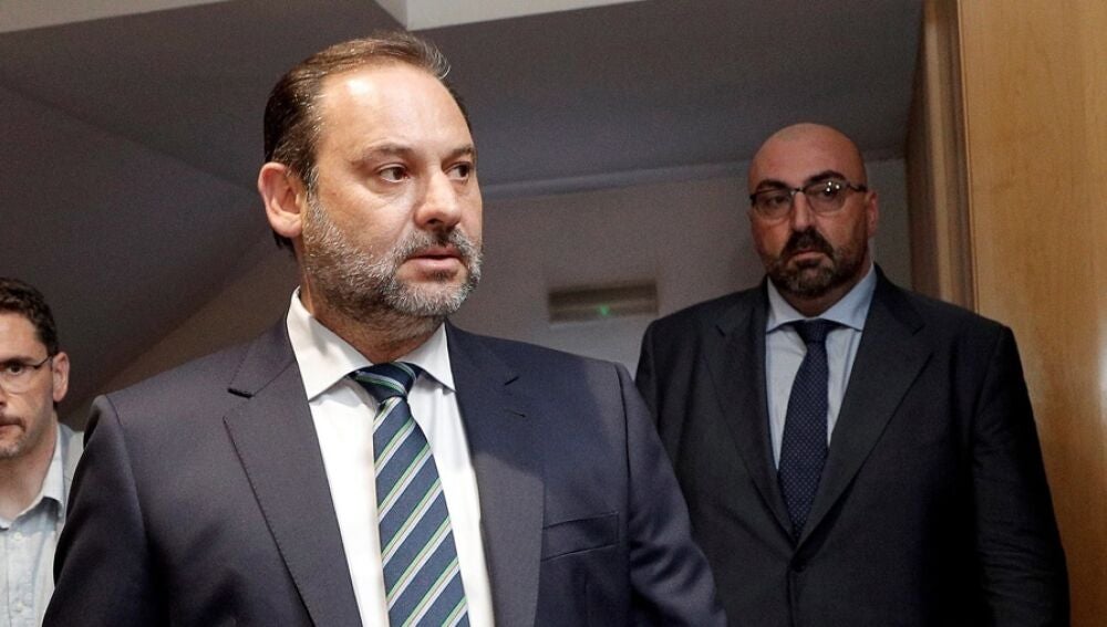 El exministro José Luis Ábalos y su exasesor Koldo García, en una imagen de archivo. EFE/Manuel Bruque