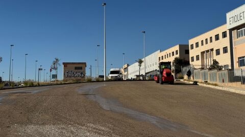 Obras en el pol&iacute;gono industrial de Carr&uacute;s de Elche.