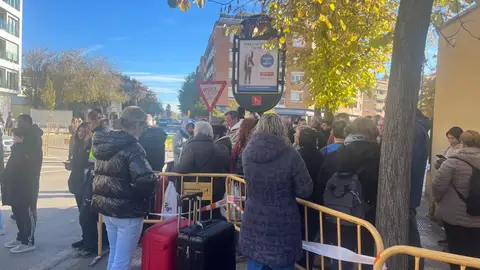 Incertidumbre entre los vecinos sobre cuándo podrán regresar a sus casas Incertidumbre entre los vecinos sobre cuándo podrán regresar a sus casas
