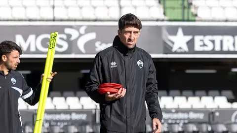 Pablo Hernández: "Ya veremos en Navidad por lo que podemos luchar" Pablo Hernández: "Ya veremos en Navidad por lo que podemos luchar"