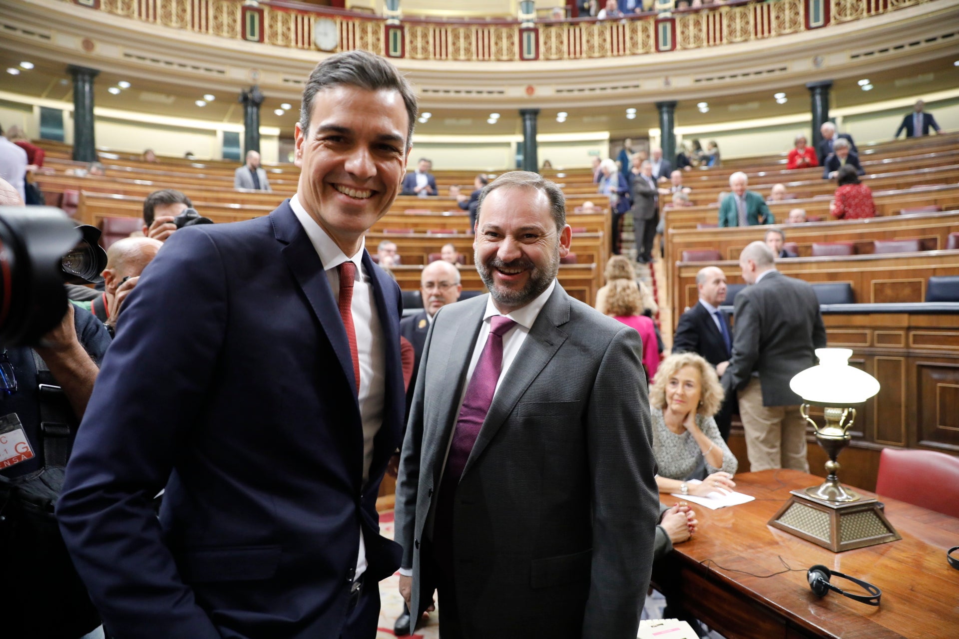 El PSOE no teme a Ábalos y se desvincula de su futuro: "Es un diputado del Grupo Mixto" El PSOE no teme a Ábalos y se desvincula de su futuro: "Es un diputado del Grupo Mixto"