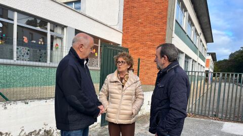 El PP denuncia la falta de inter&eacute;s de Educaci&oacute;n por acometer la mejora del cole de Vegadeo.