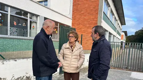 El PP denuncia la falta de interés de Educación por acometer la mejora del cole de Vegadeo. El PP denuncia la falta de interés de Educación por acometer la mejora del cole de Vegadeo.