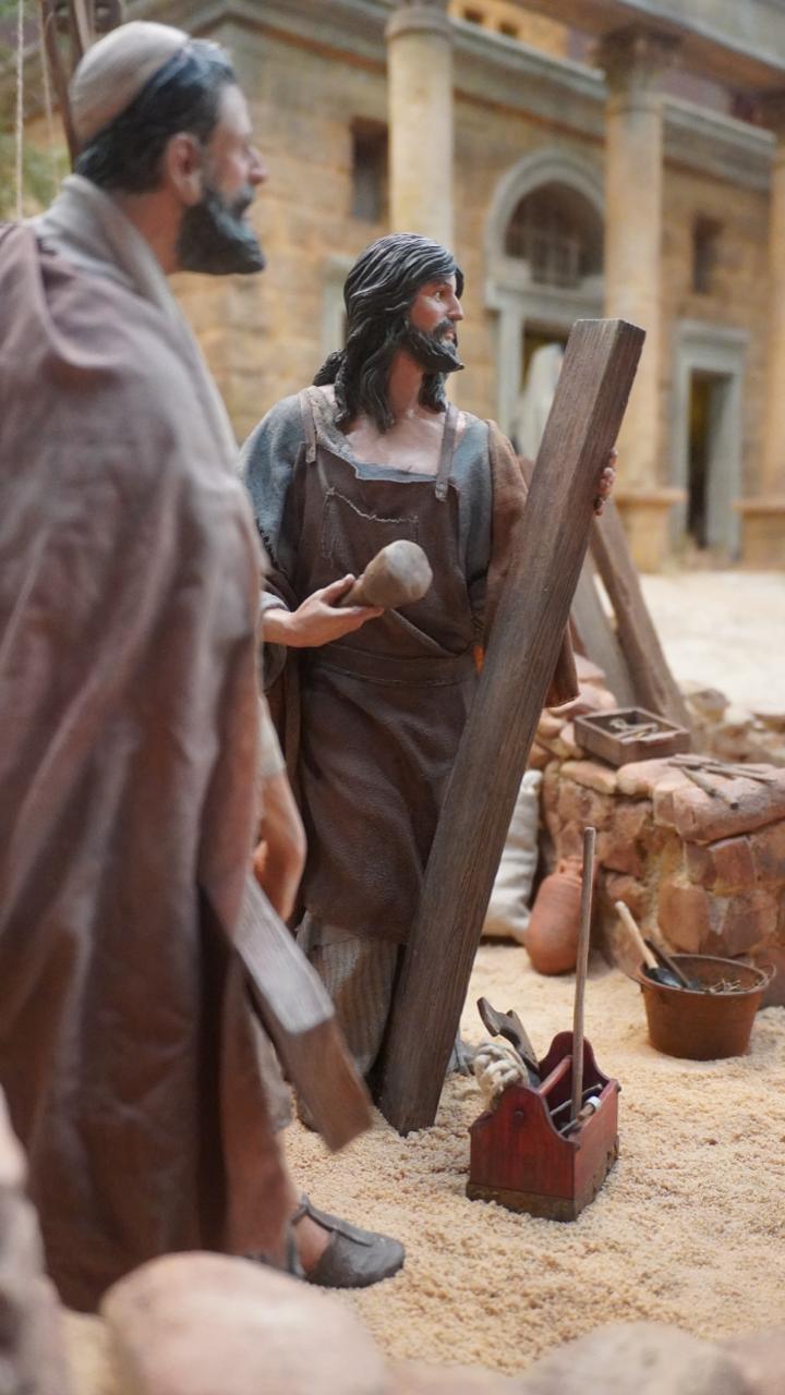 Conservación del Belén de Navidad de la mano del restaurador Jose Vicente Bonete Conservación del Belén de Navidad de la mano del restaurador Jose Vicente Bonete