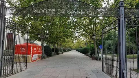 Puerta de entrada al Parque de Gasset Puerta de entrada al Parque de Gasset