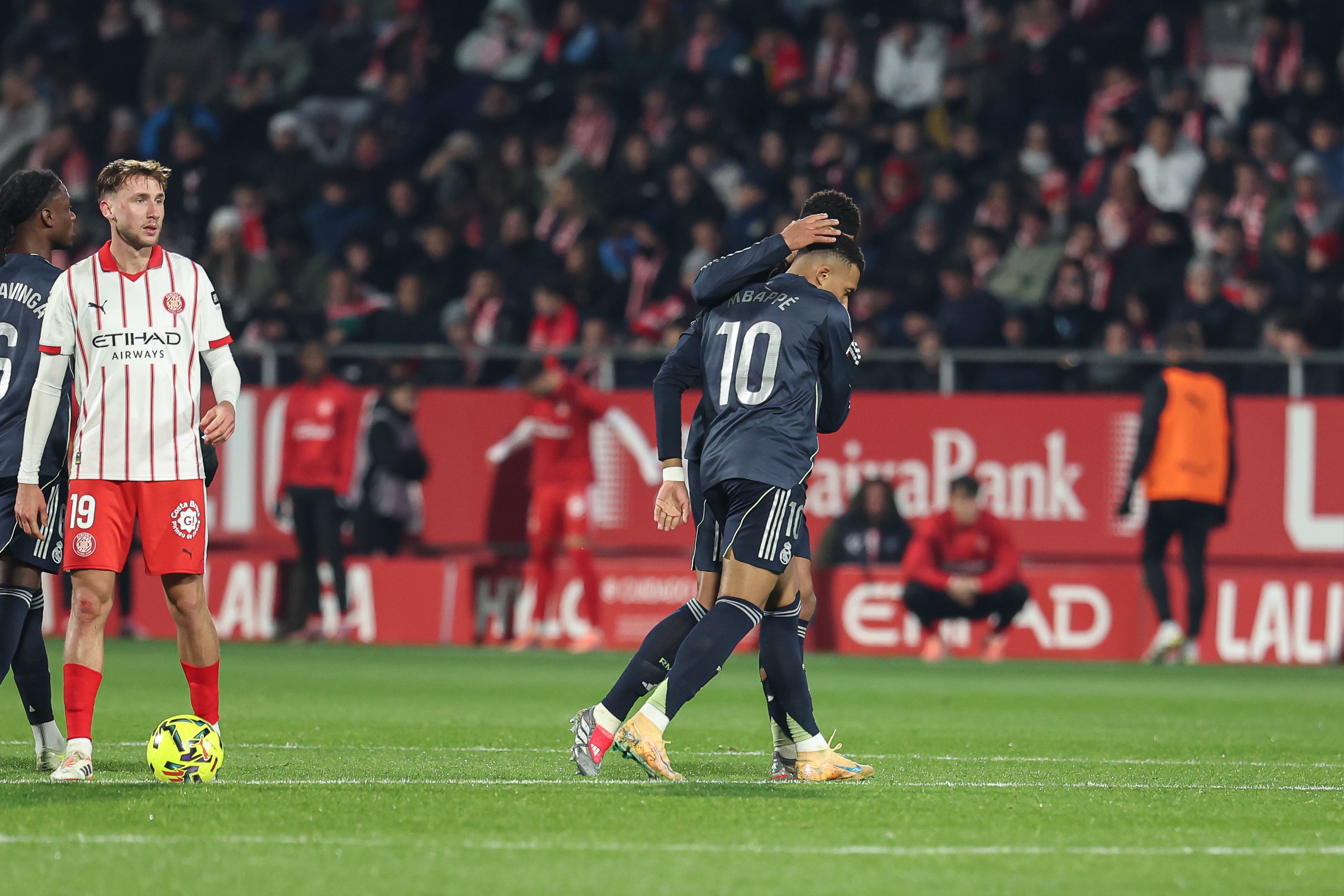 El Real Madrid empata ante el Girona y pierde el liderato de LaLiga (1-1) El Real Madrid empata ante el Girona y pierde el liderato de LaLiga (1-1)
