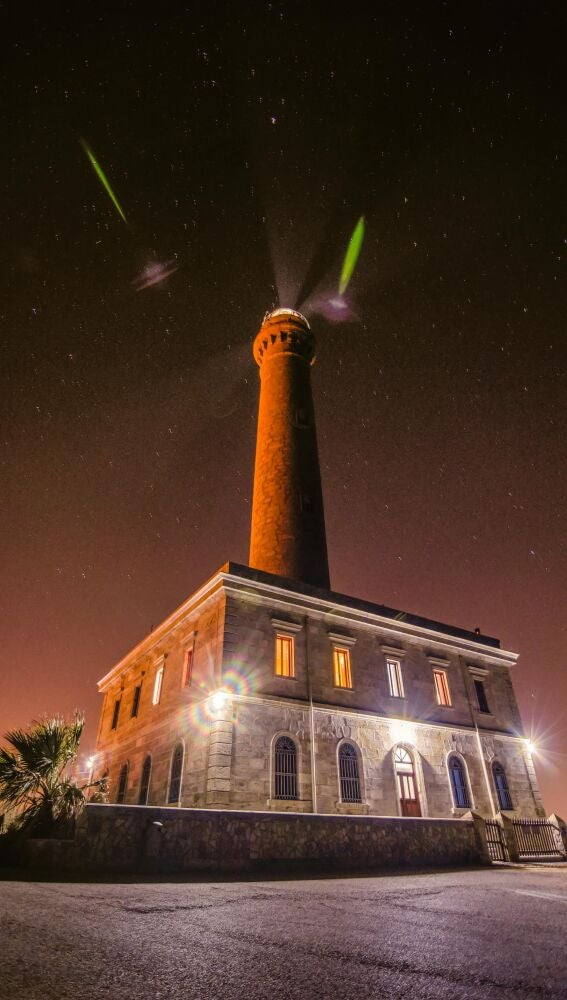 Imagen nocturna del Faro de Cabo de Palos