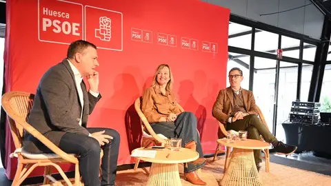 Félix Bolaños y Pilar Alegría en un acto del PSOE en Huesca Félix Bolaños y Pilar Alegría en un acto del PSOE en Huesca