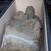 La familia Franco devuelve por decisión judicial a Santiago las esculturas de Abraham e Isaac del Maetro Mateo 