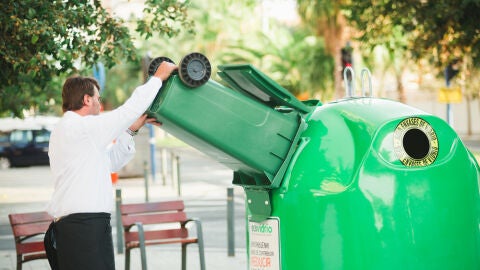 &iquest;Reciclar vidrio no sirve de nada?: Desmontamos otro mito con Rub&eacute;n Am&oacute;n