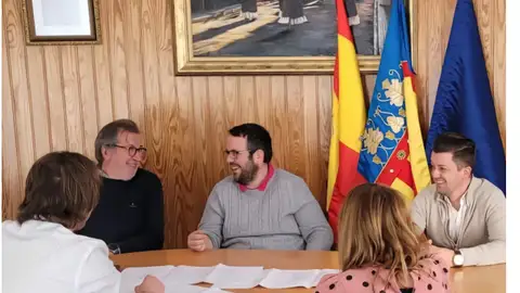 Confrides aprueba por unanimidad el Presupuesto Municipal de 2026 que asciende a 316.863 euros Confrides aprueba por unanimidad el Presupuesto Municipal de 2026 que asciende a 316.863 euros