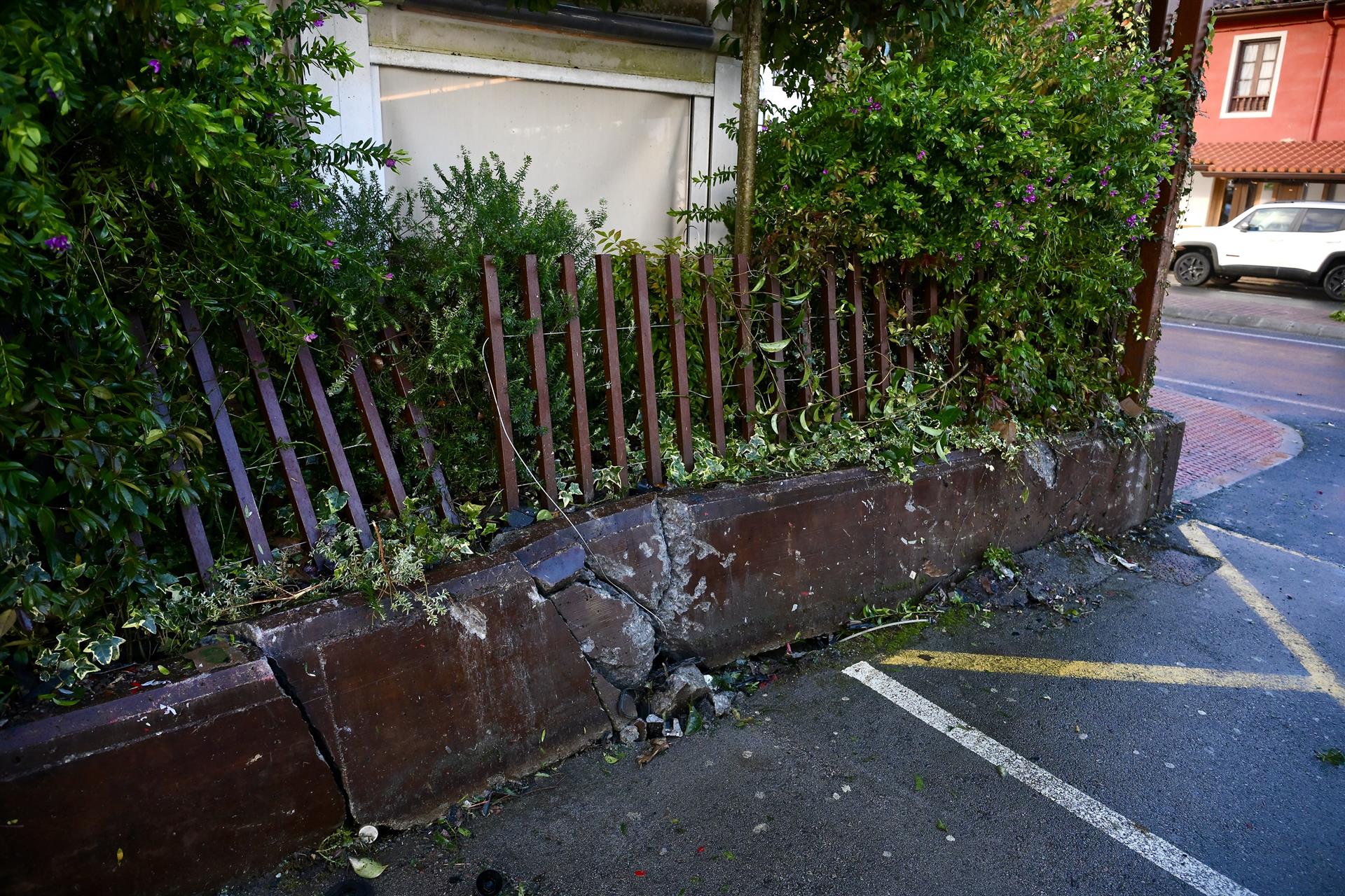 Las primeras investigaciones apuntan al exceso de velocidad en el accidente mortal de Cabezón de la Sal Las primeras investigaciones apuntan al exceso de velocidad en el accidente mortal de Cabezón de la Sal