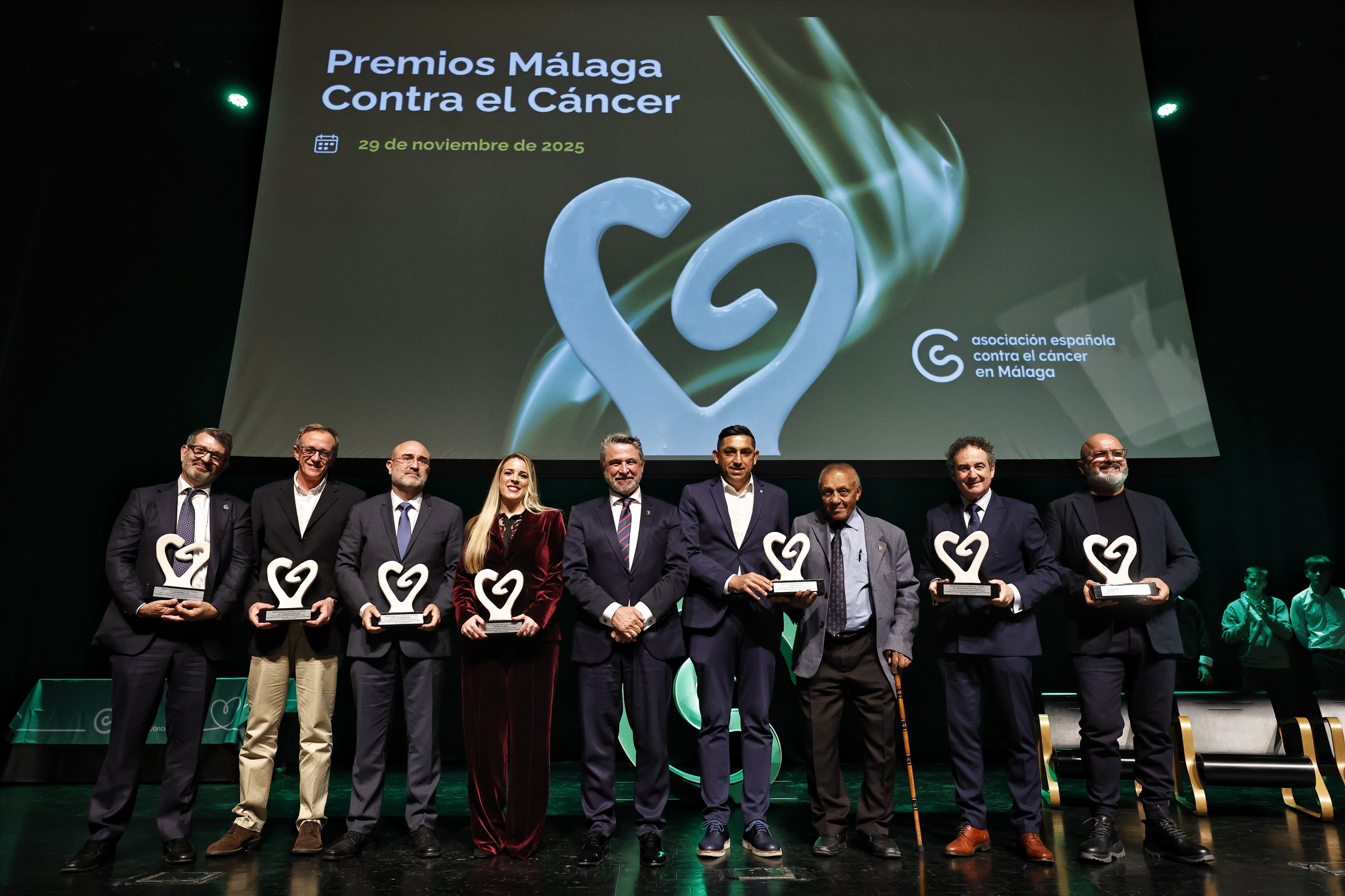 La Asociación celebra la segunda edición de los Premios Málaga Contra el Cáncer y entrega las Ayudas a la Investigación adjudicadas en la provincia La Asociación celebra la segunda edición de los Premios Málaga Contra el Cáncer y entrega las Ayudas a la Investigación adjudicadas en la provincia